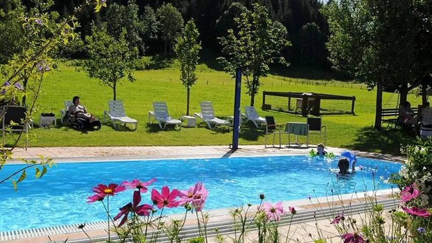Ferienwohnung für 2 Personen, mit Balkon und Terrasse sowie Garten und Sauna in Radstadt - 4
