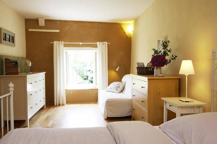 Gîte pour 4 personnes, avec jardin à Saint-Martin-de-Cenilly - 4