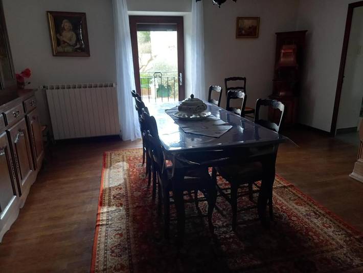 Location de vacances pour 3 personnes, avec terrasse, animaux acceptés à Aubin - 2