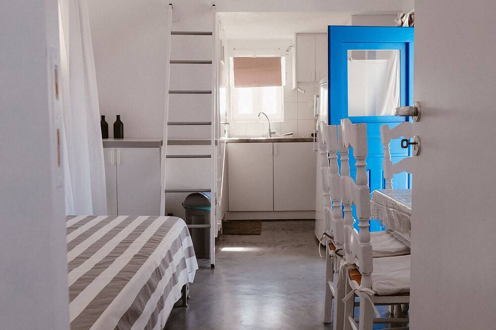 Ganze Wohnung, Boreas Stone House - Family 1 Bedroom Apartment in Anafi
