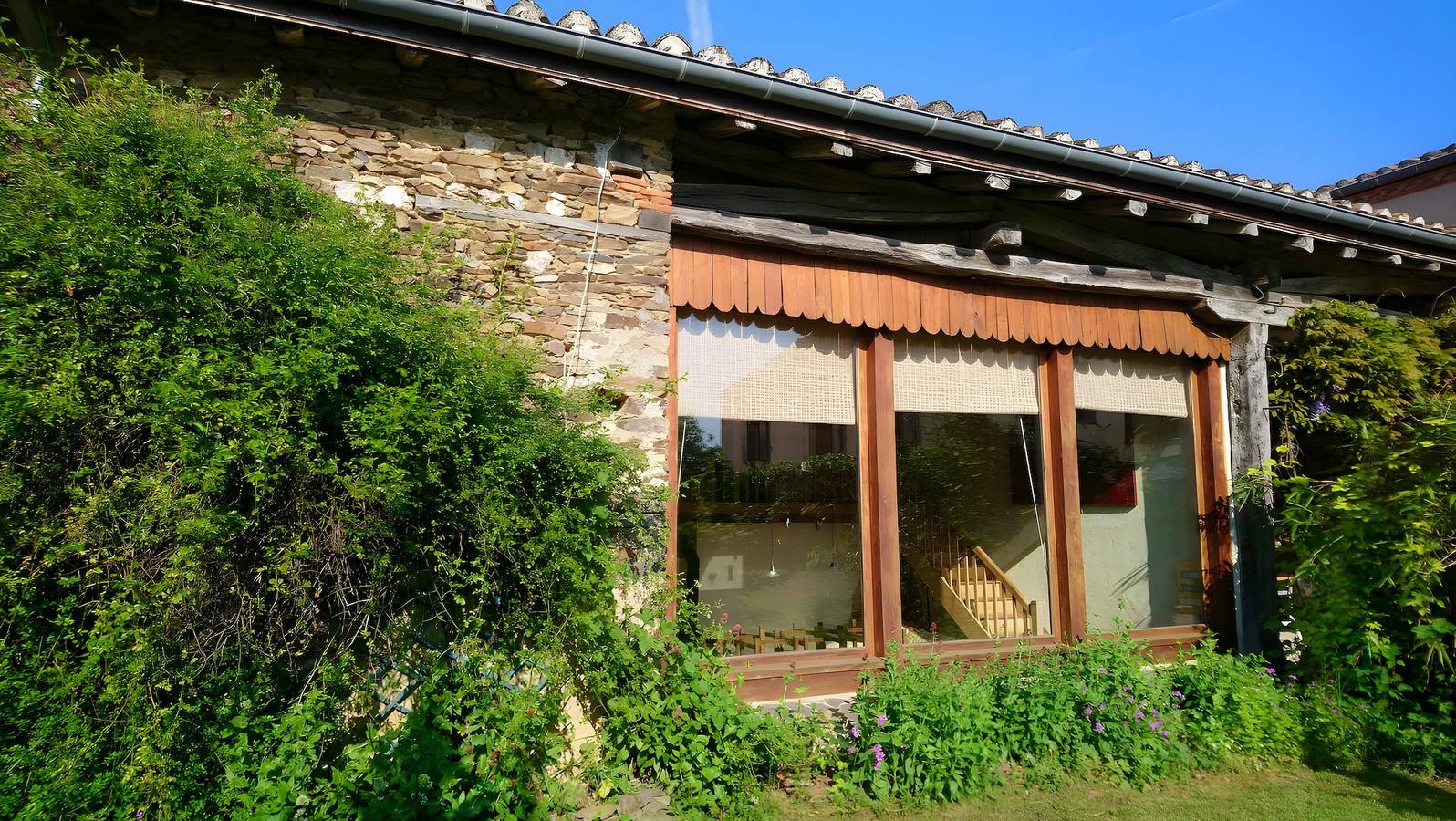 Gîtes for 6 to 18 Guests in the Peaceful Tarn Countryside in Andouque, Albi region
