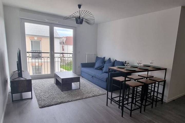 Location de vacances pour 6 personnes, avec jacuzzi à Chelles