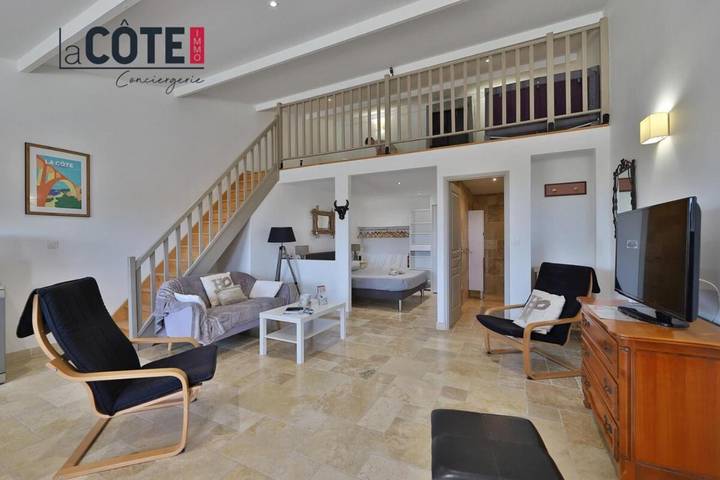 Location de vacances pour 4 personnes, avec balcon et jardin à Châteauneuf-les-Martigues