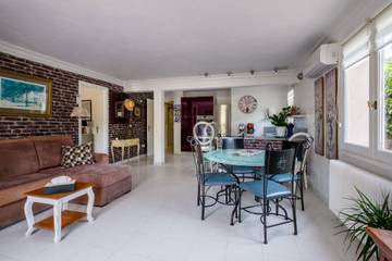 Location De Vacances pour 5 Personnes dans Peymeinade, Région de Cannes, Photo 4