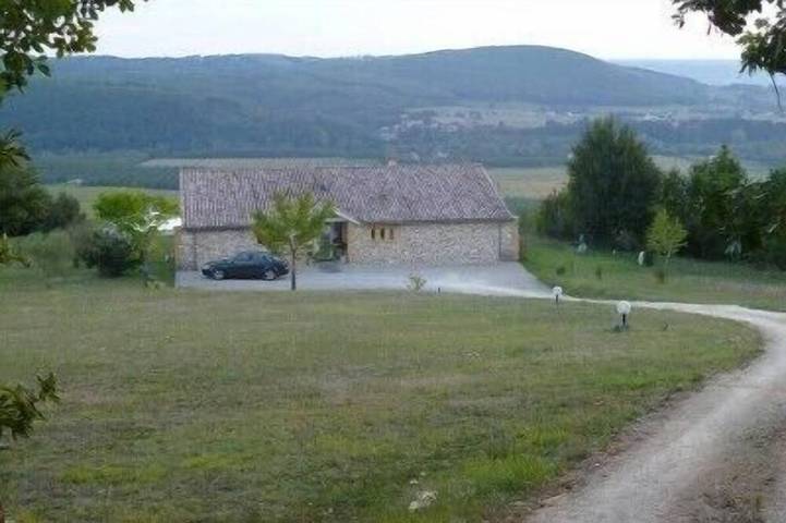 Ferienhaus für 7 Personen, mit Terrasse und Garten