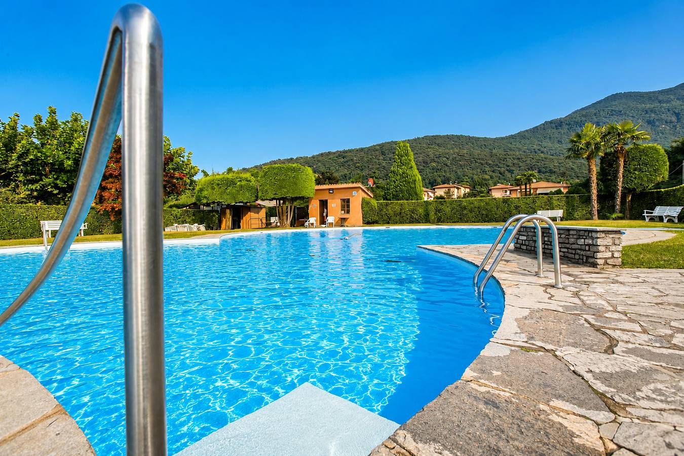 Ganze Wohnung, Parco Belmonte: Vista Fantastica in Spiagga Tri Sgaritt, Brezzo di Bedero