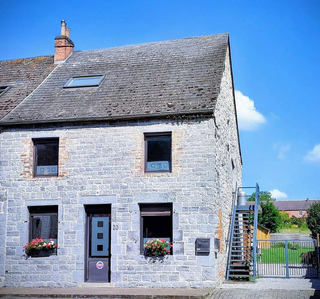 House with Garden in Chimay, 80 m², Family Friendly in Chimay, Hainaut