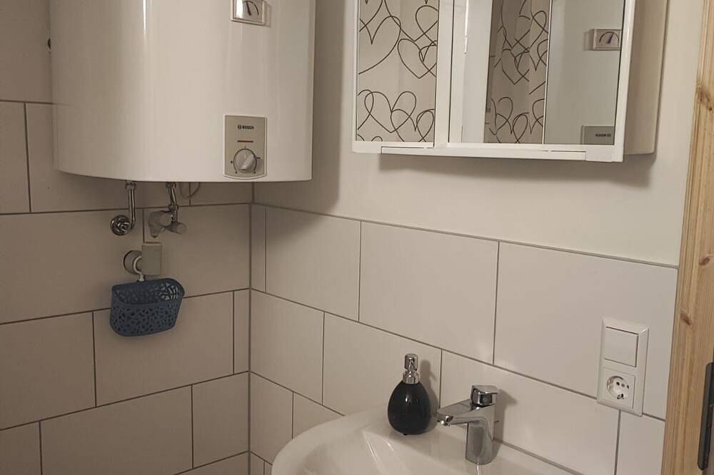 Ganze Wohnung, Komfortable Ferienwohnung mit Terrasse und Garten in der Uckermark in Potzlow, Oberuckersee