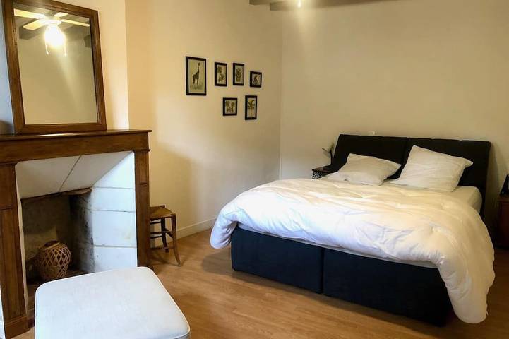 Location de vacances pour 6 personnes, avec terrasse et jardin à Angé - 2