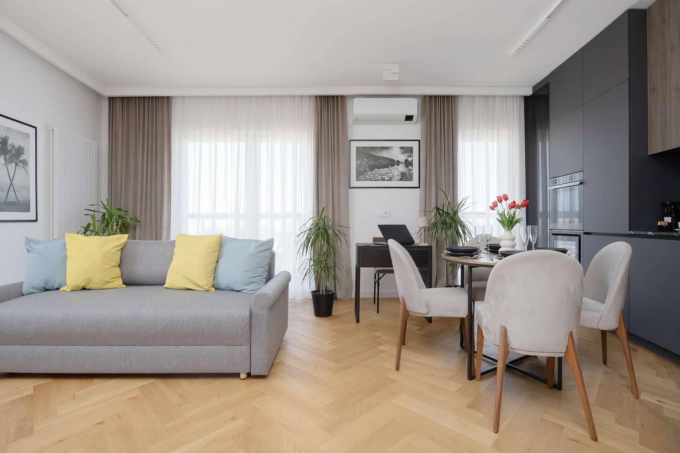 Apartamento entero, Luxury Apartment with a Balcony | Air Conditioning, Parking in Mokotów, Varsovia