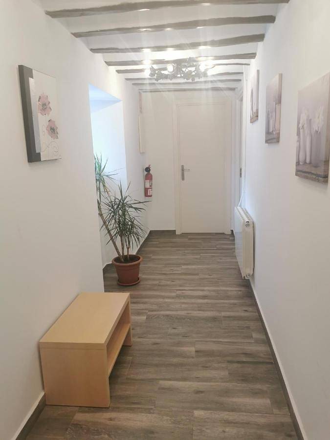 Hotel para 2 personas, con terraza y vistas en Alfoz de Burgos - 2