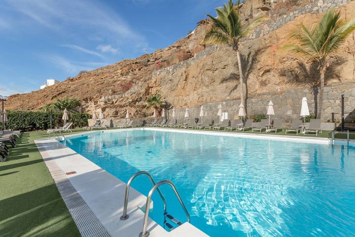 Vacation Home 'Casa Orballo' with Shared Pool, Private Terrace and Wi-Fi in Puerto Rico (Gran Canaria), Mogán