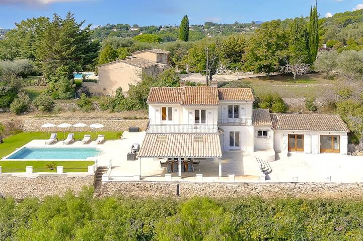 Villa pour 8 personnes, avec Terrasse ainsi que Jardin et Piscine à Opio