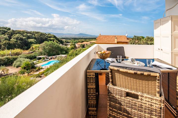 Casa vacanza per 4 persone, con giardino a Badesi