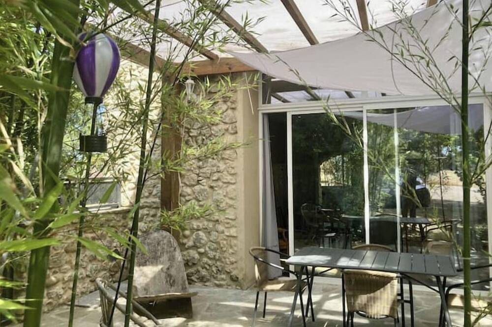 Charming old stone farmhouse between sea and lake mountains in Aléria, Corte und Umgebung
