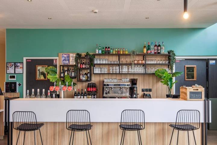 Location de vacances pour 4 personnes, avec terrasse et sauna, animaux acceptés à Colombes - 4