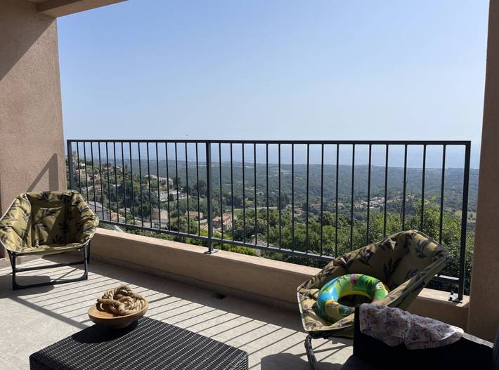 Location de vacances pour 4 personnes, avec terrasse ainsi que jardin et jacuzzi, animaux acceptés à Cervione - 3