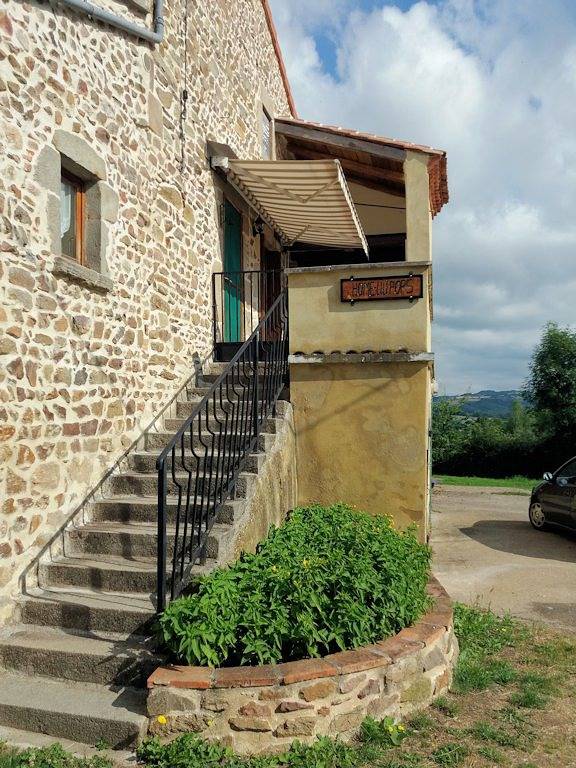 Gîte Homelilipops in Sauxillanges, Parc Naturel Régional Livradois-Forez