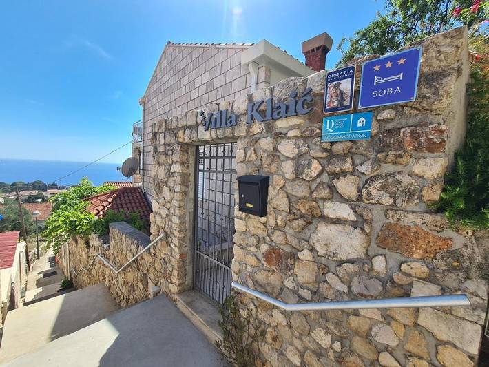 Chambre d’hôte pour 2 personnes, avec terrasse et piscine - 1