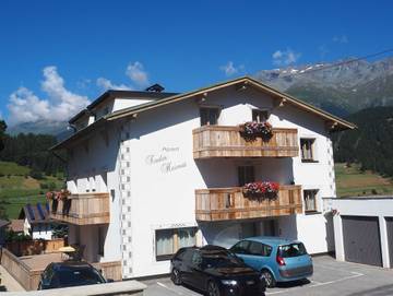 Ferienwohnung für 3 Personen, mit Sauna und Balkon in Nauders