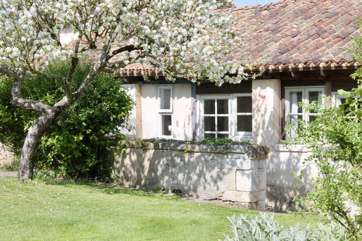Gîte pour 2 personnes, avec piscine