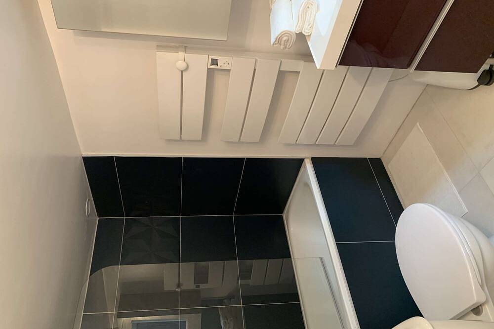 Apartamento entero, Duplex with rooftop - Aircon - Up to 4 people in Aix-en-Provence, Region de Aix-en-Provence