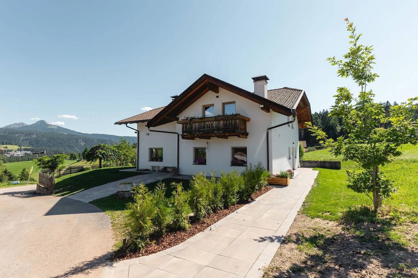 Ganze Wohnung, Ferienwohnung 'Am Oberranhof' mit Bergblick, Gemeinschaftsterrasse und Wlan in Deutschnofen, Eggental
