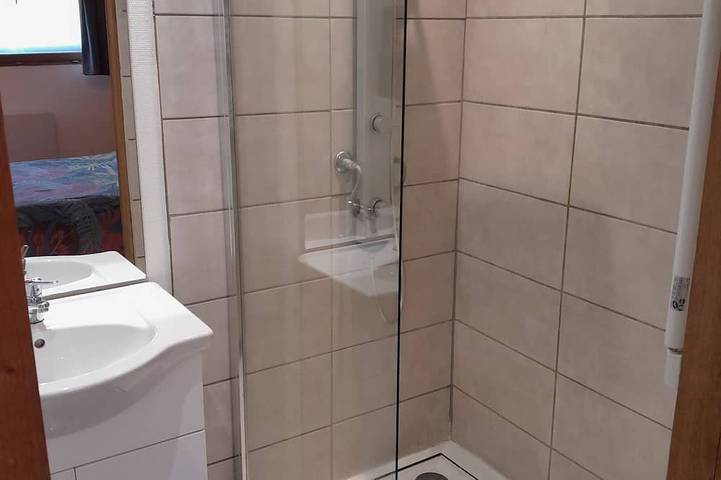 Ganze Wohnung, Ein gemütliches kleines Nest in Droisy, Saint-Julien-en-Genevois und Umgebung