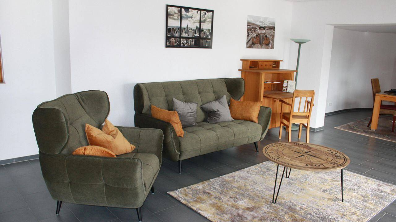 Ganze Ferienwohnung, Ferienwohnung für 4 Personen (120 m²) in Schweich in Schweich, Moseleifel