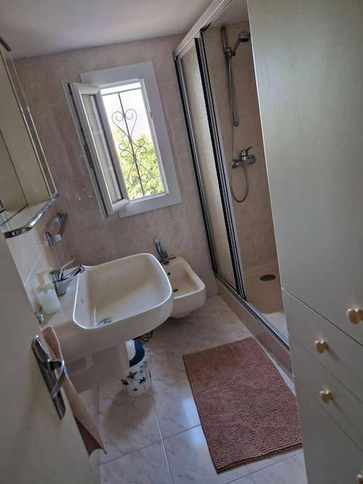 Gîte pour 9 personnes, avec vue et balcon, adapté aux familles dans Port de Marseillan-Plage - 3