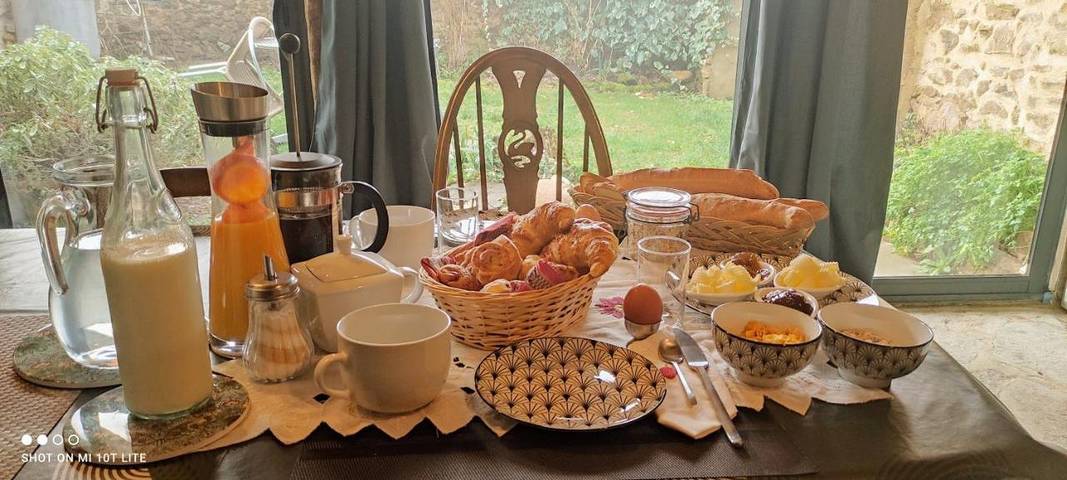 Location de vacances pour 7 personnes, avec jardin, adapté aux familles à Saint-Quentin-sur-Charente - 2
