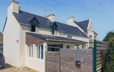 Gîte pour 8 personnes, avec jardin et terrasse à Sibiril