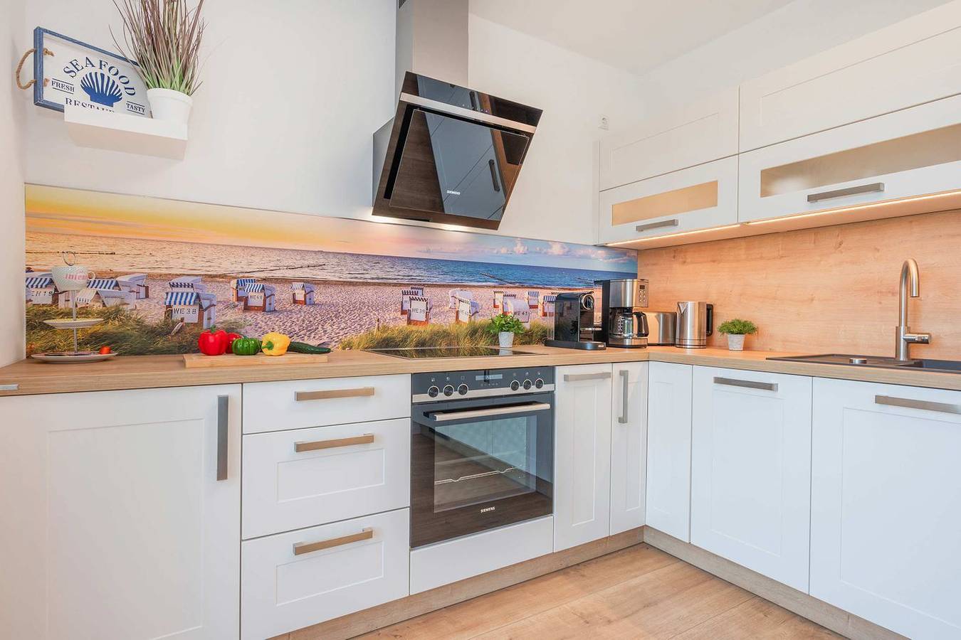 Ganze Wohnung, Moderne Ferienwohnung mit Balkon & Sauna – ruhig gelegen im Grünen in Zirchow, Usedom