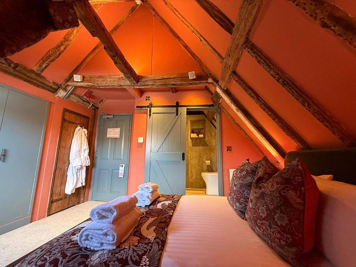 Room 3 - King Size Double Ensuite in Lavenham, Suffolk