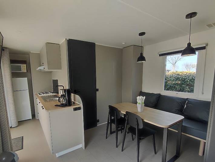 Camping pour 4 personnes, avec terrasse et bassin pour enfant dans le Finistère - 4