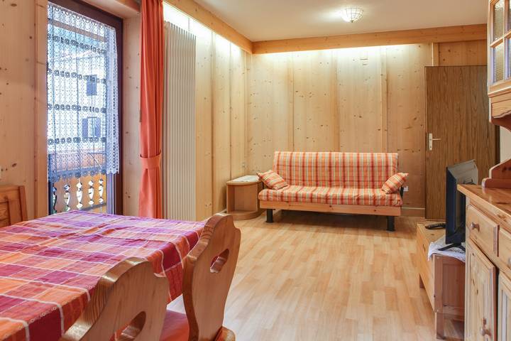 Gîte pour 6 personnes, avec jardin et balcon à Moena - 4