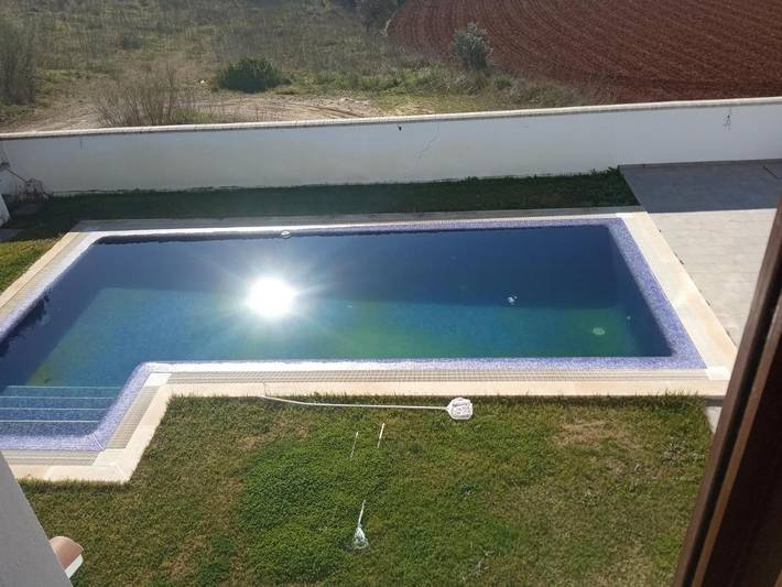 Location de vacances pour 18 personnes, avec piscine ainsi que vue et jardin, animaux acceptés à Loja - 4