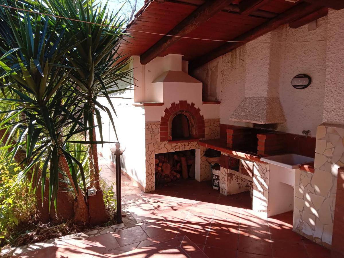 Villa - Beach Front in Mongiove, Patti
