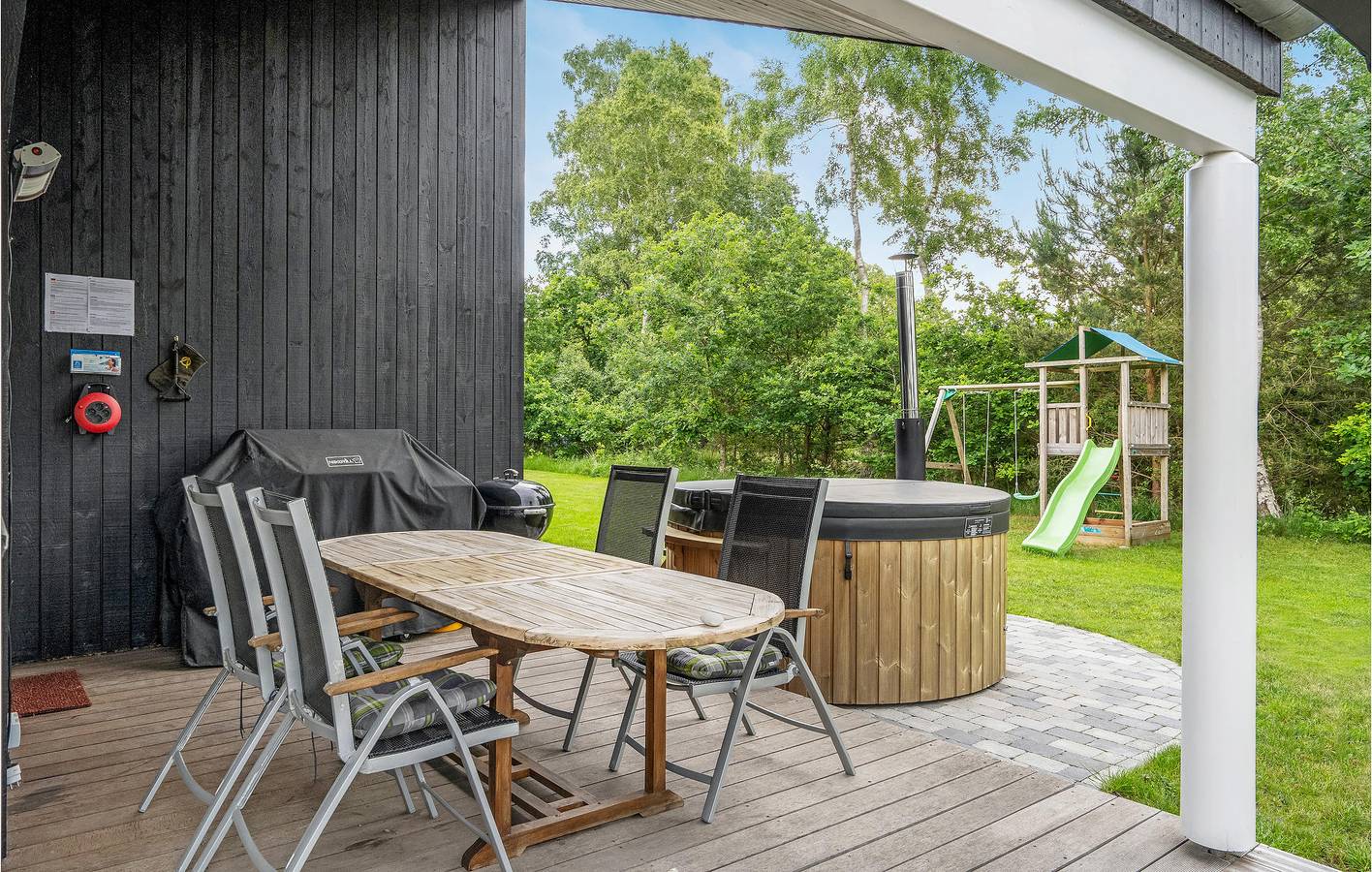 Feriehus for 8 personer med terrasse in Grenå Strand, Grenaa