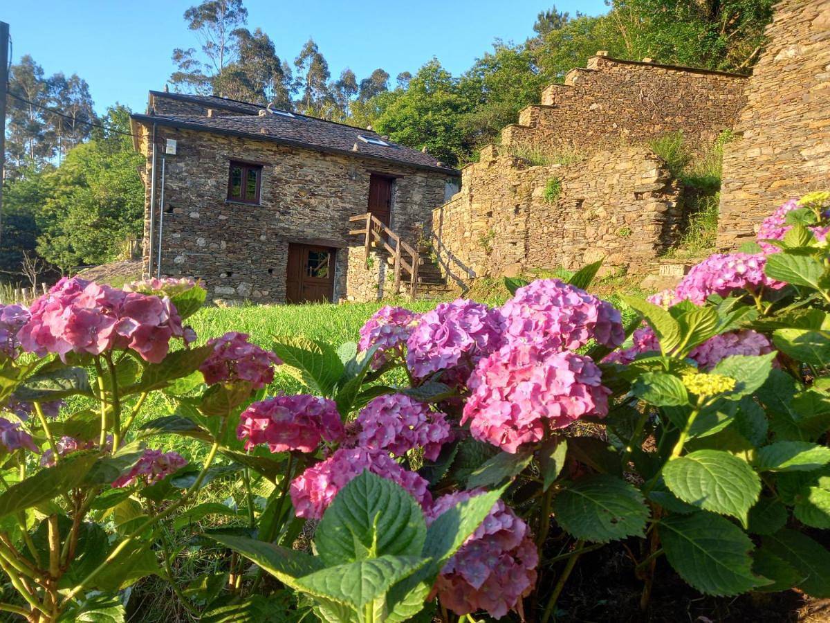Three-Bedroom House in El Franco, Costa Verde