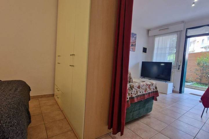 Apartamento entero, Fiorilli House-Distrito de Fiera - Aparcamiento privado - Almacenamiento de bici in Bolonia, Provincia de Bologna