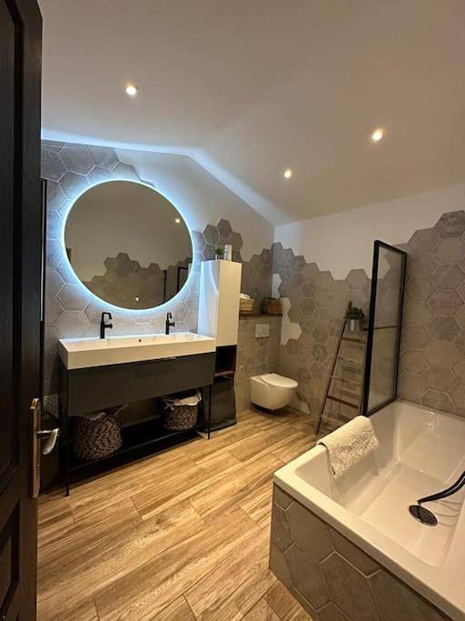 Appartement de vacances pour 12 personnes, avec jardin, animaux acceptés à Puget-sur-Argens
