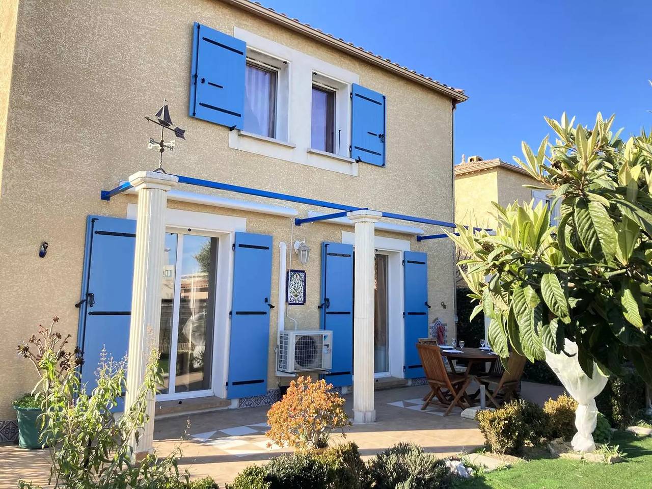 Villa mit Terrasse und Garten am Strand in Narbonne Plage, Narbonne
