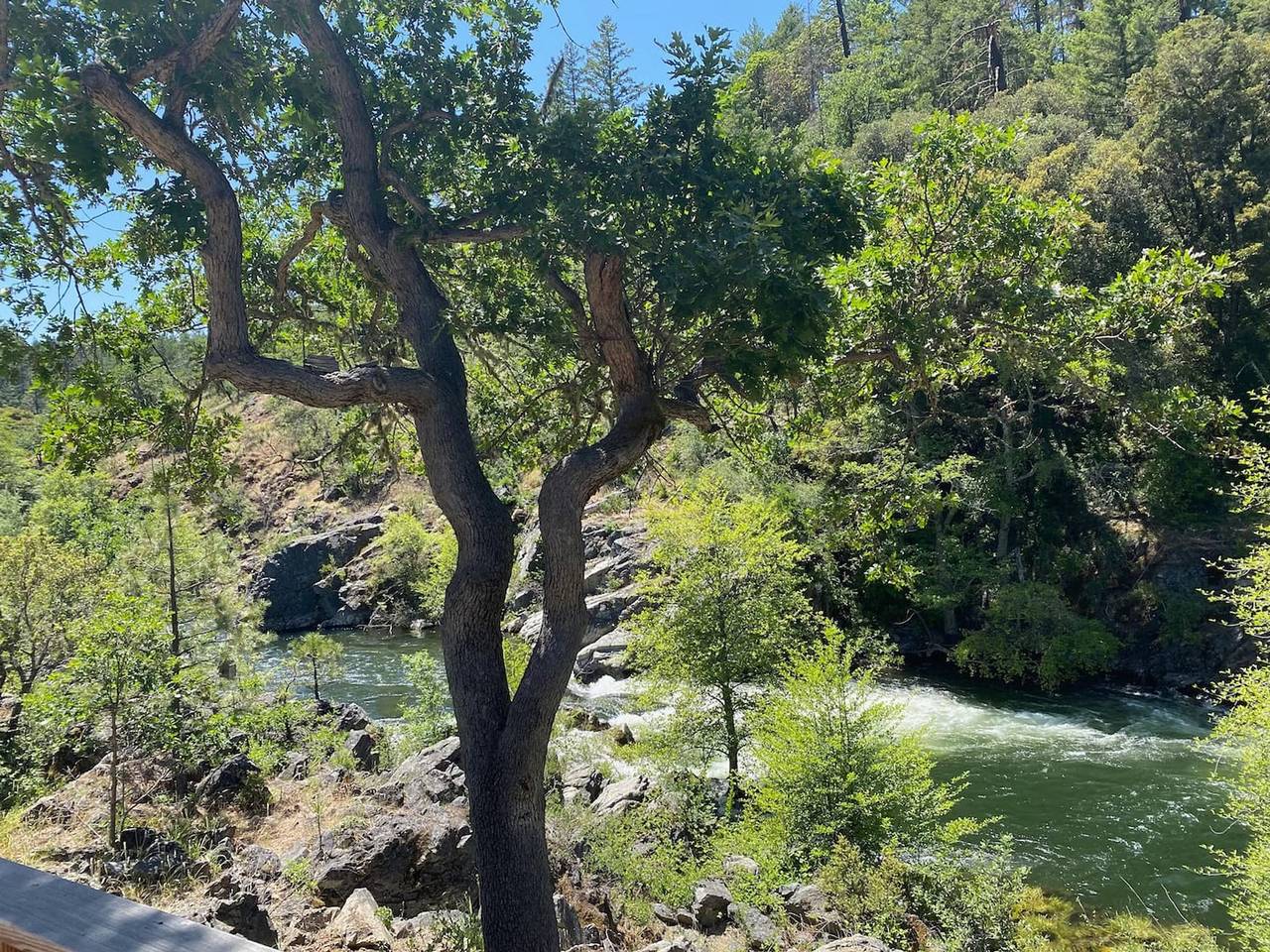 Applegate Riverside Retreat in Oregon