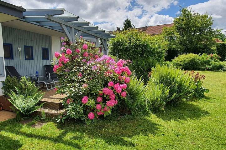 Ferienhaus für 3 Personen, mit Garten in Vöhl