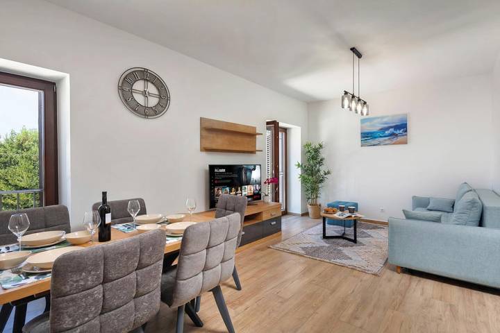 Gîte pour 5 personnes, avec vue sur l’océan, adapté aux familles à Punat - 3