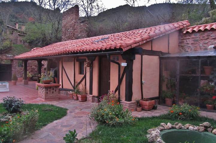 Schönes Haus zum Abschalten, einsamer und idyllischer Ort, viel Ruhe und Stille in Ezcaray, La Rioja Provinz
