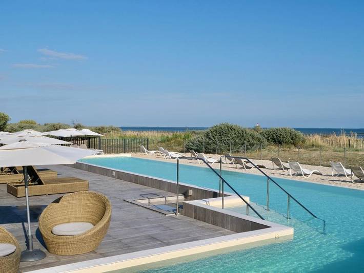 Hôtel pour 2 personnes, avec jardin ainsi que piscine et vue