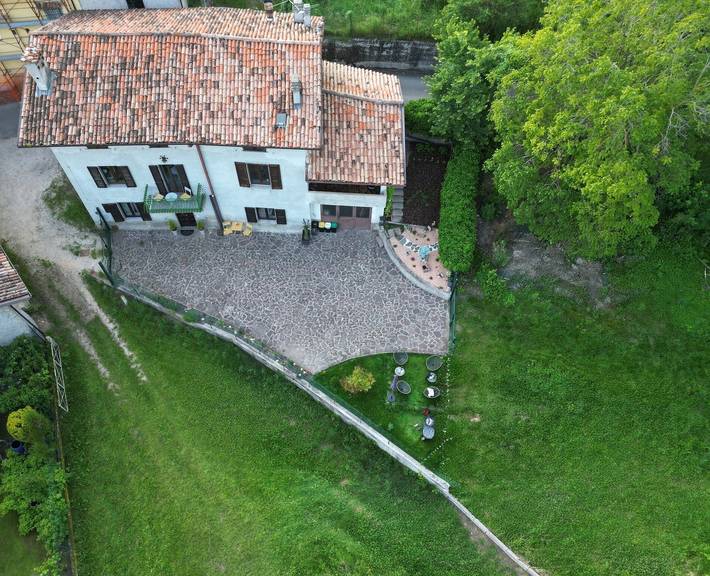 Agriturismo per 4 persone, con giardino, con animali domestici in Lombardia