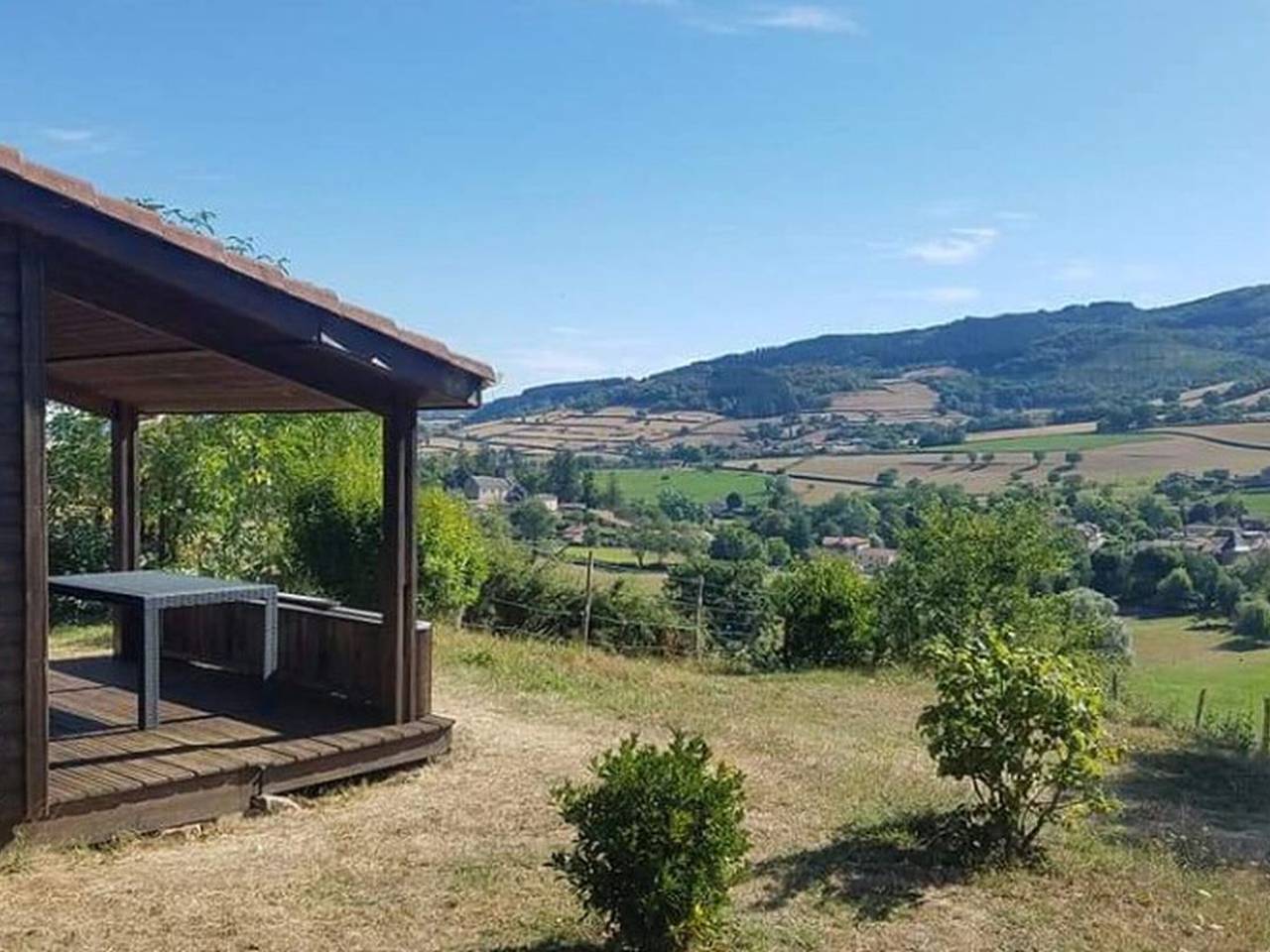 Chalet avec animaux admis - 4 pers. in Lac de Saint-Point Lamartine, Saint-Point